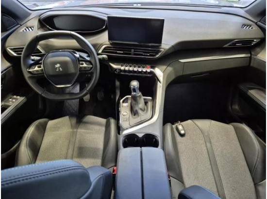 2024 Peugeot 5008 Allure Pack