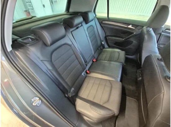 2015 Volkswagen Golf VII Lim. Highline BMT