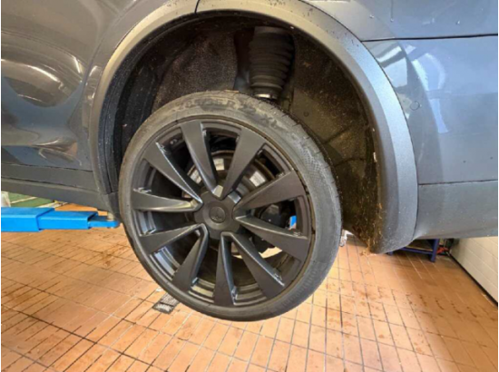 2022 Tesla Model X Tri-Motor Plaid