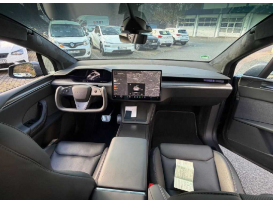 2022 Tesla Model X Tri-Motor Plaid