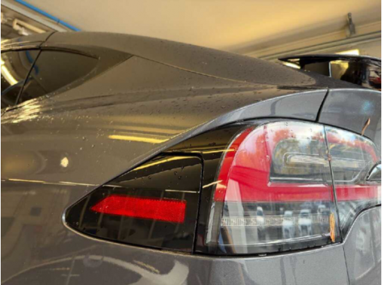 2022 Tesla Model X Tri-Motor Plaid