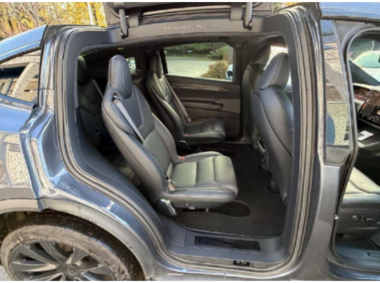 2022 Tesla Model X Tri-Motor Plaid