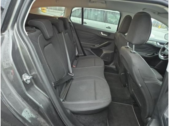 2022 Ford Focus Tunier Titanium