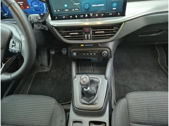 2022 Ford Focus Tunier Titanium