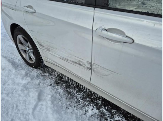 2016 BMW 3er Touring 320i Advantage