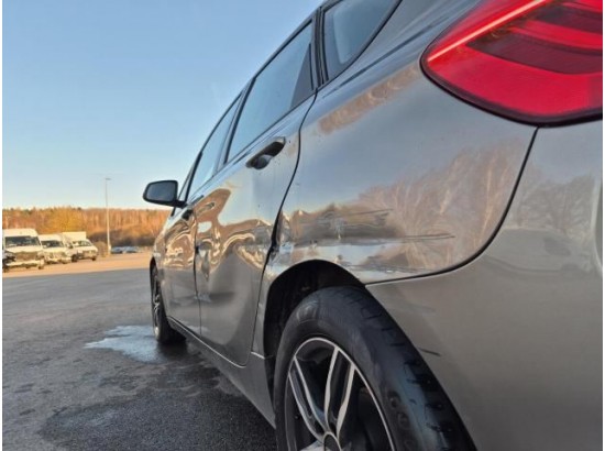 2015 BMW 2er Active Tourer 218i