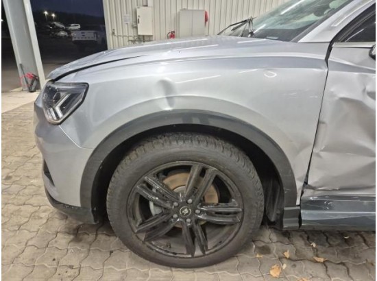 2023 Audi Q3 35 TFSI advanced