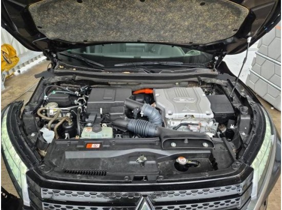 2024 Mitsubishi Eclipse Cross Plus Select Hybrid 4WD