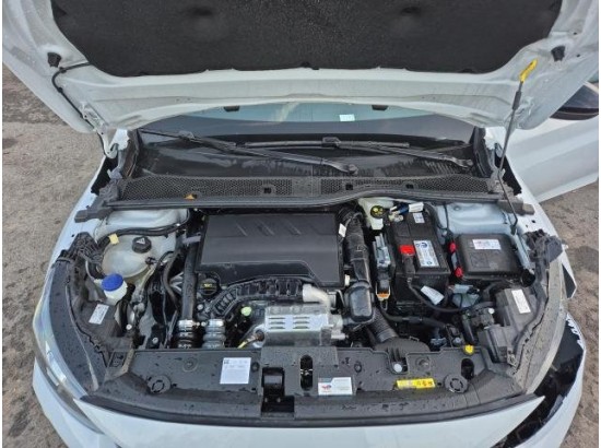 2025 Peugeot 208 Allure