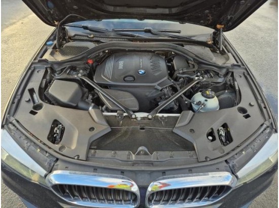 2017 BMW 5er Touring 520 d M Sport