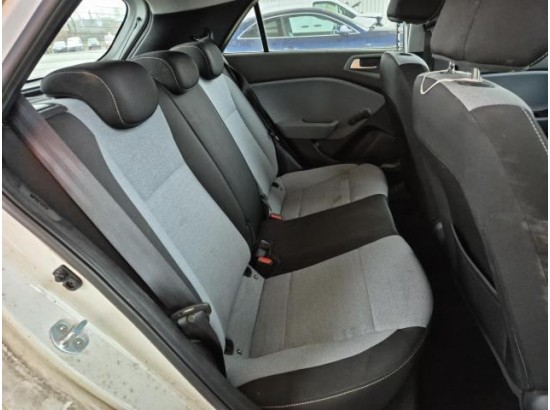 2016 Hyundai i20 blue Classic