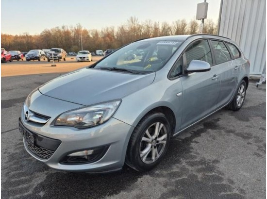 2015 Opel Astra J Sports Tourer Edition
