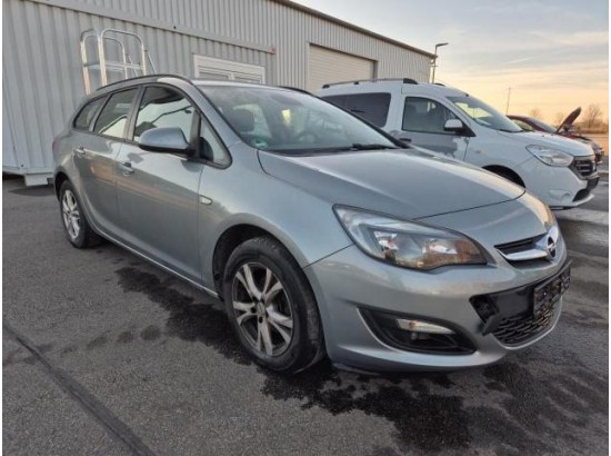 2015 Opel Astra J Sports Tourer Edition