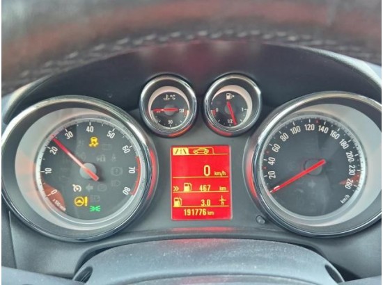 2015 Opel Astra J Sports Tourer Edition