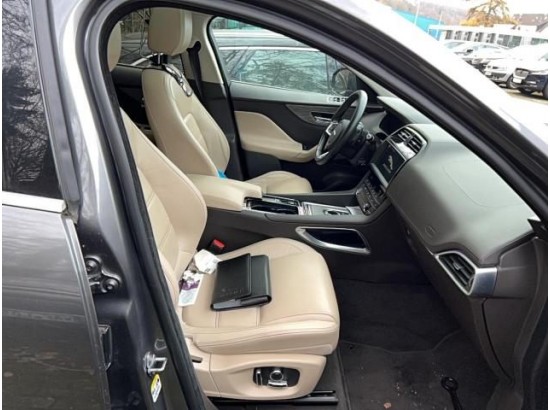 2019 Jaguar F-PACE Prestige AWD