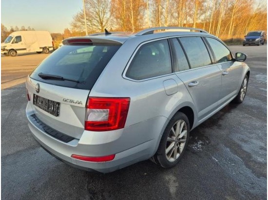 2015 Skoda Octavia Combi Elegance