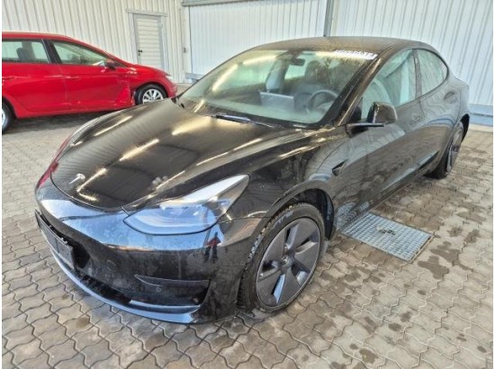 2022 Tesla Model 3 Hinterradantrieb