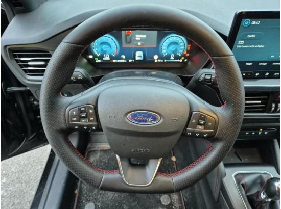 2025 Ford Focus Tunier ST-Line X