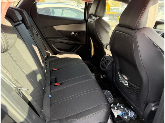 2024 Peugeot 3008 Hybrid 136 GT