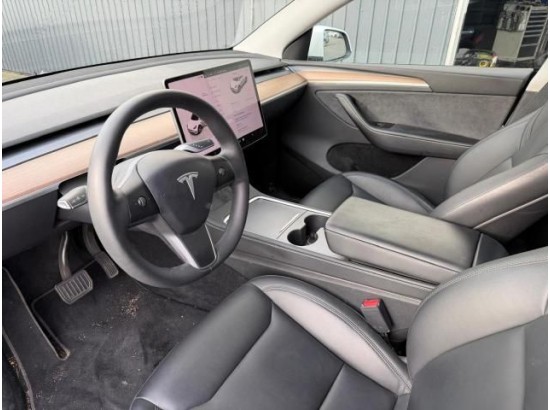 2023 Tesla Model Y Long Range Dual AWD