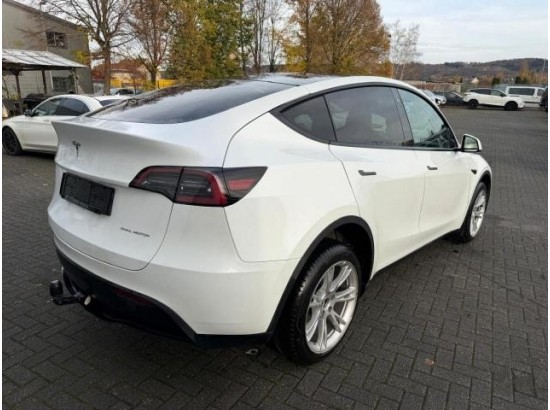 2023 Tesla Model Y Long Range Dual AWD