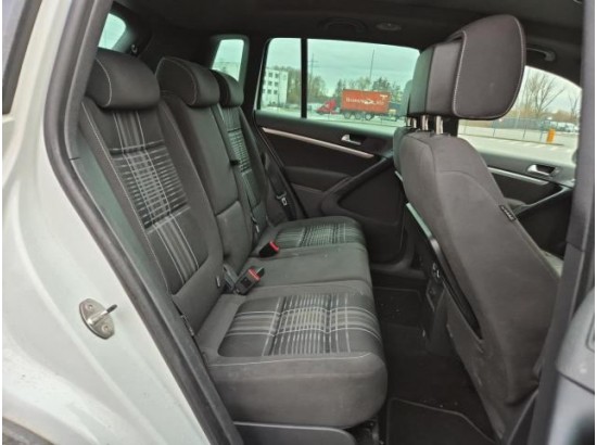2015 Volkswagen Tiguan Lounge Track & Style BMT 4Motion