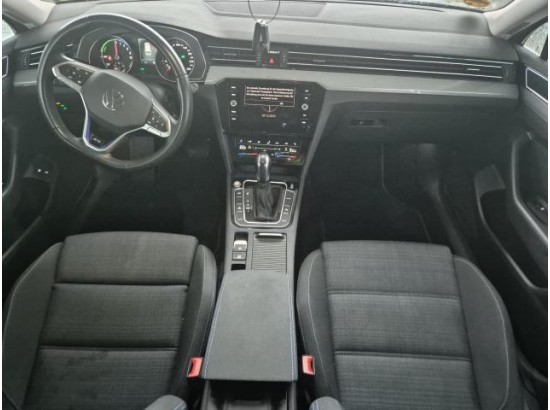2021 Volkswagen Passat Variant GTE