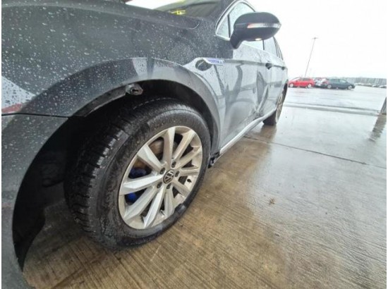 2021 Volkswagen Passat Variant GTE