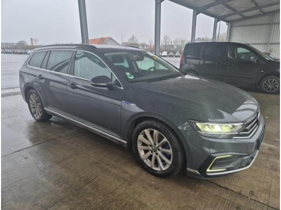 2021 Volkswagen Passat Variant GTE