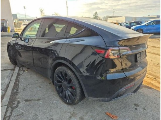 2022 Tesla Model Y AWD Performance Dual