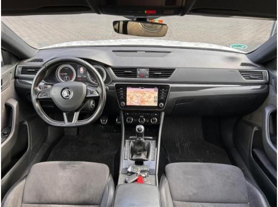 2017 Skoda Superb Combi SportLine