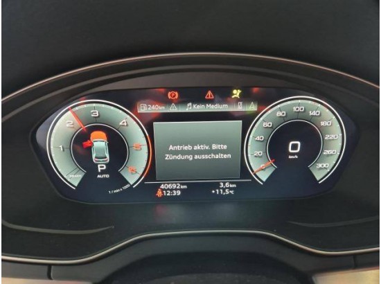 2022 Audi Q5 40 TDI quattro S line