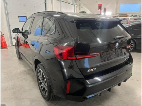 2024 BMW iX1 20 eDrive M Sport