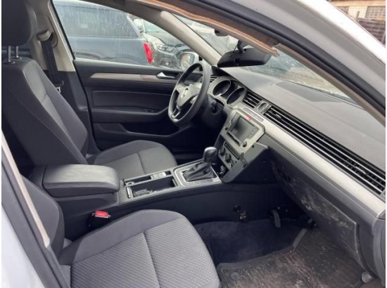 2017 Volkswagen Passat Variant