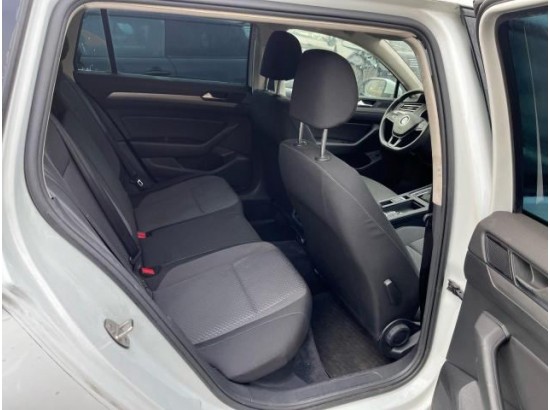 2017 Volkswagen Passat Variant