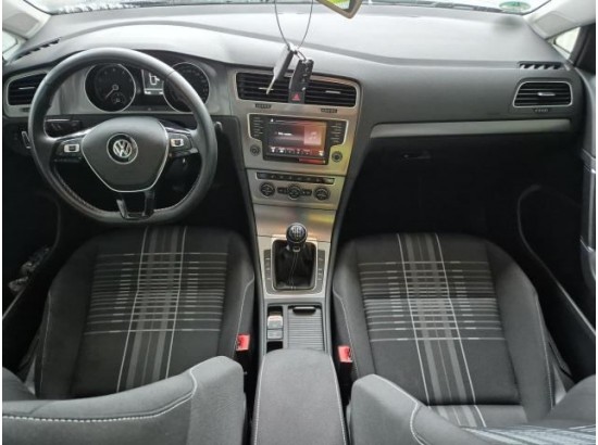 2016 Volkswagen Golf VII Lim. Lounge BMT