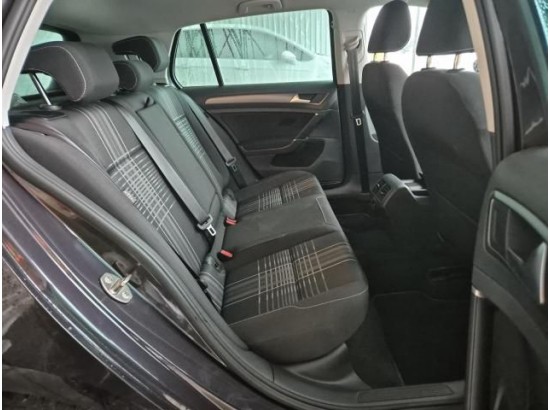 2016 Volkswagen Golf VII Lim. Lounge BMT