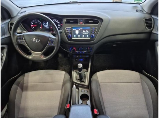 2020 Hyundai i20 Advantage