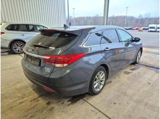 2016 Hyundai i40 cw blue Trend