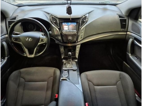 2016 Hyundai i40 cw blue Trend