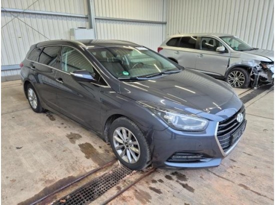 2016 Hyundai i40 cw blue Trend