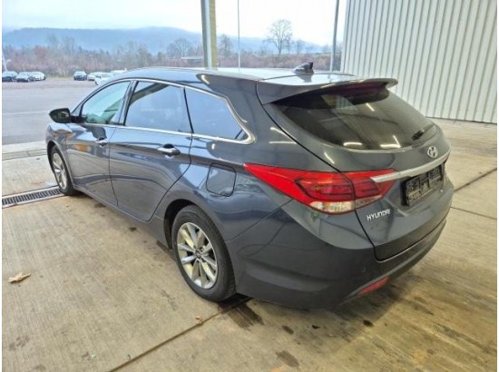 2016 Hyundai i40 cw blue Trend