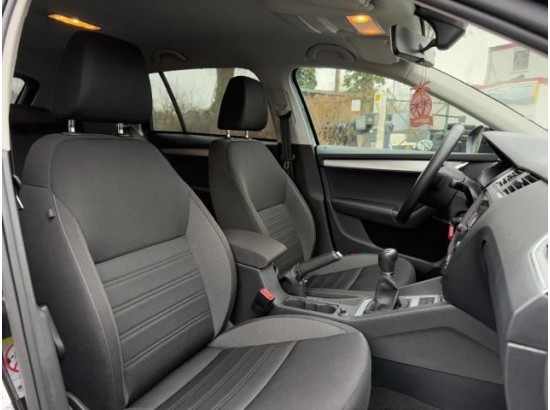 2023 Skoda Octavia Combi Ambition