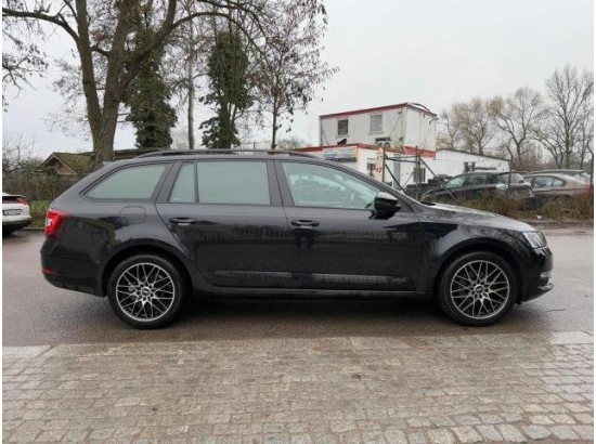2023 Skoda Octavia Combi Ambition