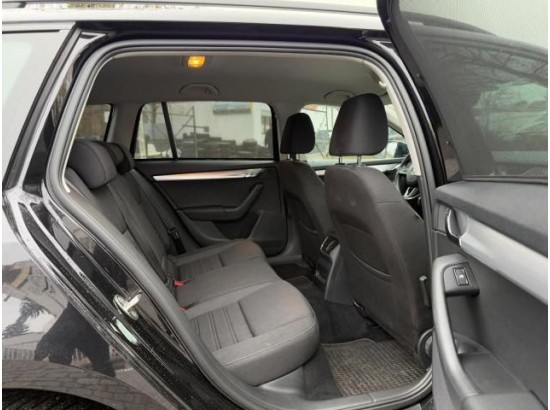 2023 Skoda Octavia Combi Ambition