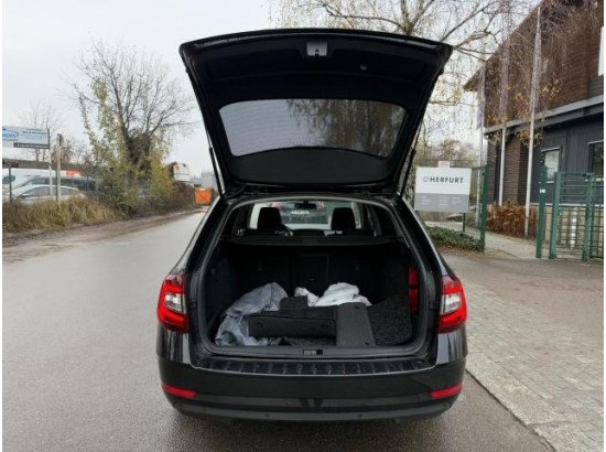 2023 Skoda Octavia Combi Ambition