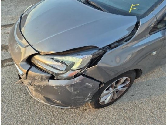 2016 Opel Corsa E drive