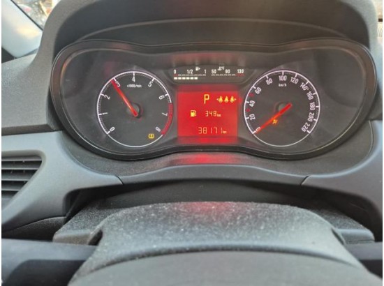 2016 Opel Corsa E drive