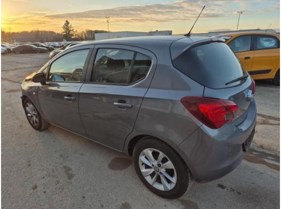 2016 Opel Corsa E drive