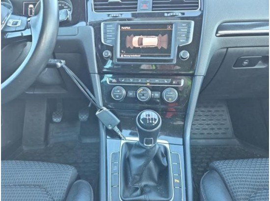 2016 Volkswagen Golf VII Variant Highline BMT